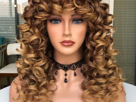 Annivia Curly Wig with Bangs for Black Women Ombre Blonde Kinky Long Curly Shag Synthetic Hair Wigs Daily Use Cosplay 17 Inch Fashion